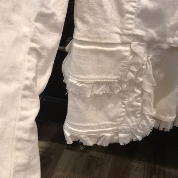 LaRok White Ruffled Blazer Size XS - Picture 3 of 6
